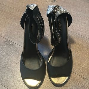 NEW Call it Spring Black and White Ankle Strap Heeled Sandal